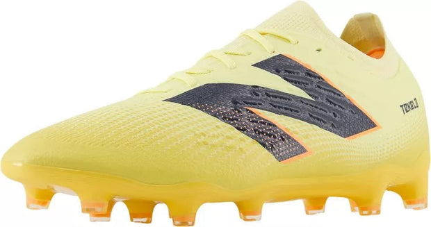 Botas New Balance Tekela Magia Low Laced Fg V4+ Un NEW BALANCE