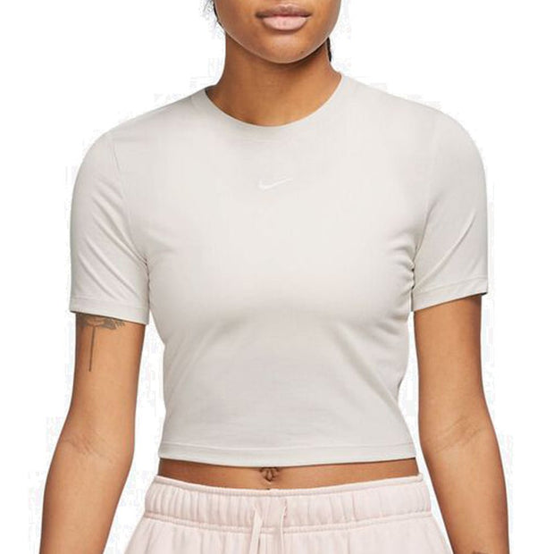 Camiseta Nike Sportswear Essentials Women&